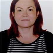 Soy profesora de Lengua castellana y Literatura, pero por mi formación también puedo dar clase de Ciencias Sociales.